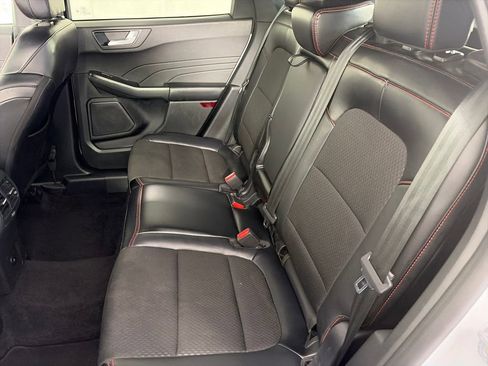 Used 2025 Ford Escape ST-Line Select AWD/4WD image 11