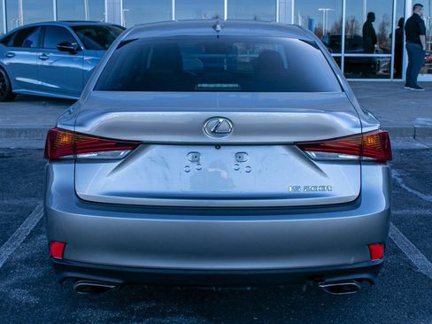 Used 2017 Lexus IS 200t image 5