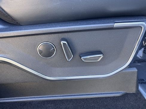 Used 2022 Ford F150 Raptor w/ Raptor 37 Performance Package image 31