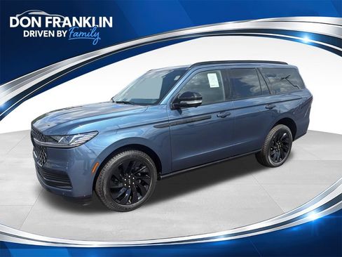 New 2027 Lincoln Navigator Reserve w/ Jet Appearance Package AWD/4WD image 1
