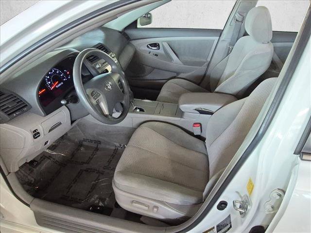 Used 2011 Toyota Camry LE FWD image 15