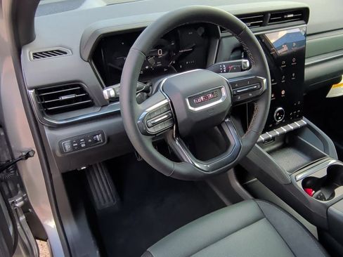 New 2026 GMC Terrain AT4 w/ Technology Package II AWD/4WD image 15