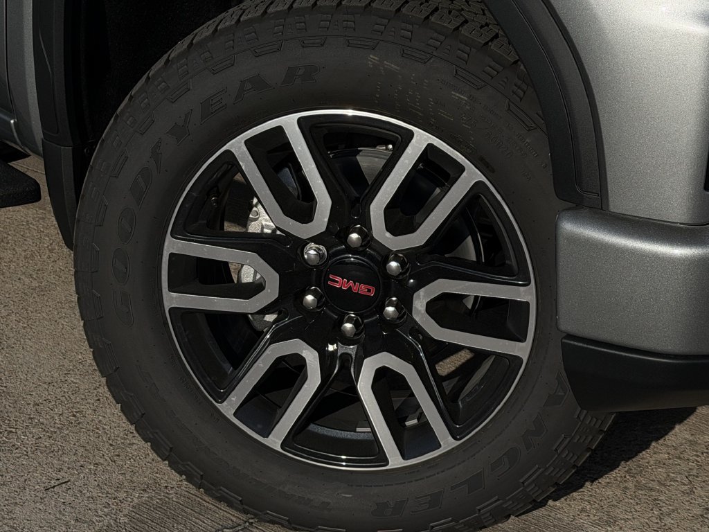 New 2026 GMC Sierra 1500 AT4 w/ AT4 Premium Package AWD/4WD image 9