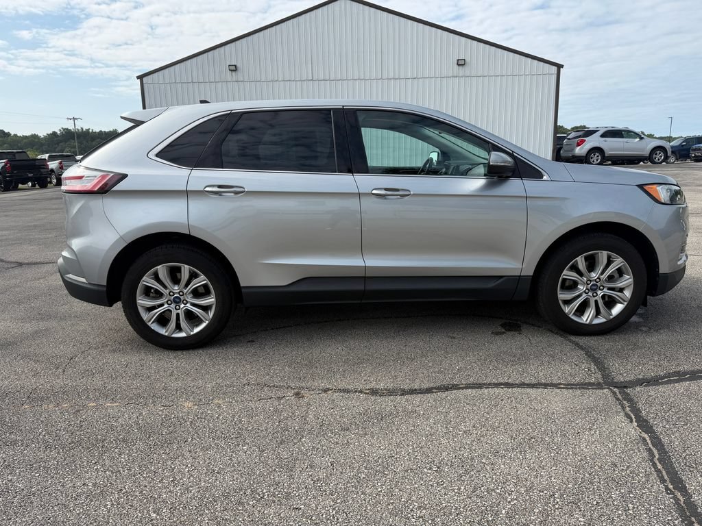 Used 2022 Ford Edge Titanium AWD/4WD image 4