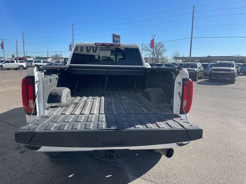 Used 2022 GMC Sierra 2500 AT4 w/ AT4 Premium Plus Package image 16