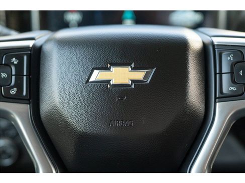 Used 2025 Chevrolet Silverado 1500 LT AWD/4WD image 7