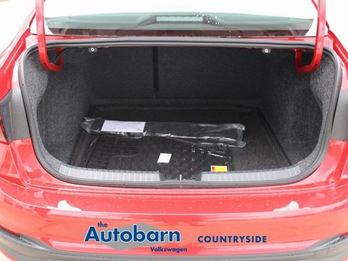 Used 2025 Volkswagen Jetta SE FWD image 20