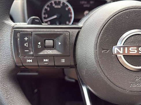 Used 2024 Nissan Rogue S AWD/4WD image 14