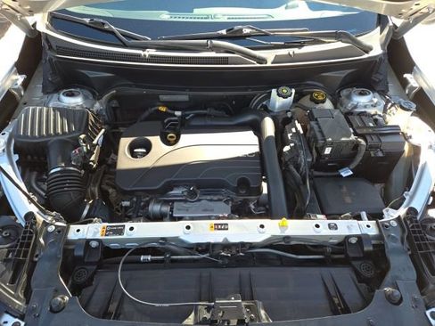 Used 2018 GMC Terrain SLE image 12