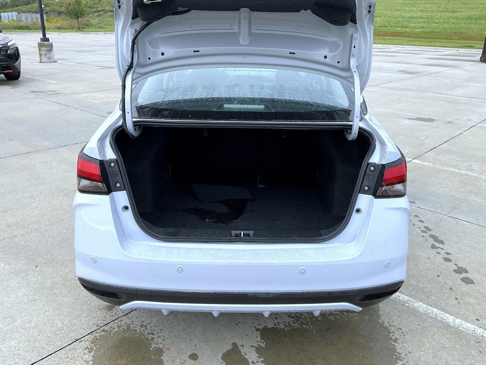 Certified 2025 Nissan Versa SR w/ Trunk Package FWD image 9