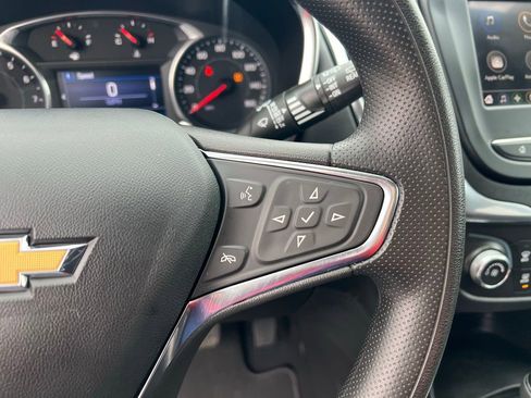 Used 2021 Chevrolet Equinox LT image 38