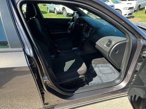 Used 2020 Dodge Charger Police w/ Convenience Group I image 18