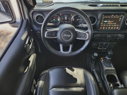 Used 2023 Jeep Wrangler Unlimited Sahara w/ Cold Weather Group AWD/4WD image 11