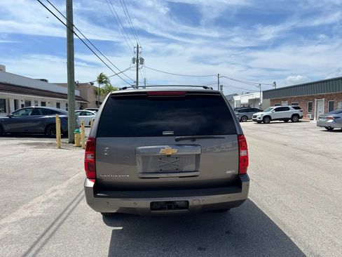 Used 2012 Chevrolet Suburban LS w/ Convenience Package 1 image 4