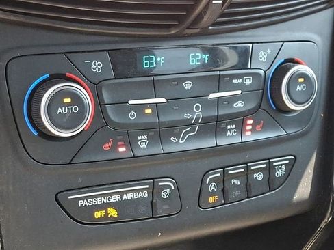 Used 2018 Ford Escape Titanium w/ Ford Safe & Smart Package AWD/4WD image 18
