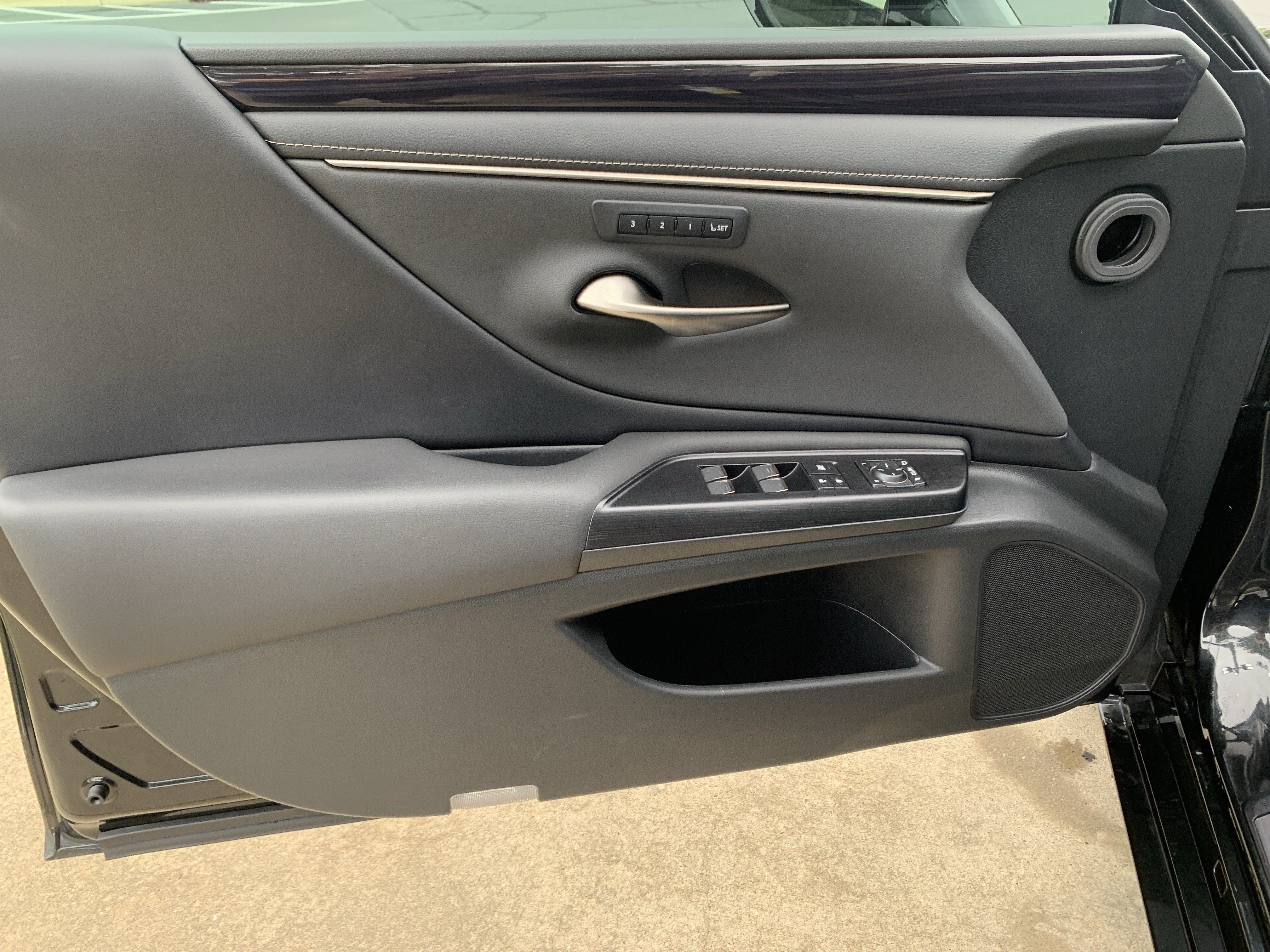 Certified 2021 Lexus ES 350 w/ Premium Package FWD image 14