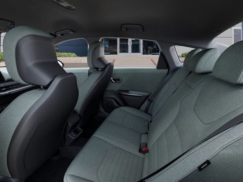 New 2025 Kia K4 EX image 23