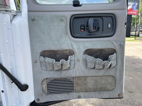 Used 1997 Chevrolet Express 1500 image 40