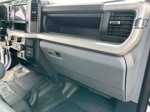 Used 2024 Ford F550 4x4 SuperCab Super Duty image 37