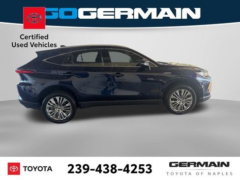 Certified 2021 Toyota Venza XLE w/ Softex Package image 8