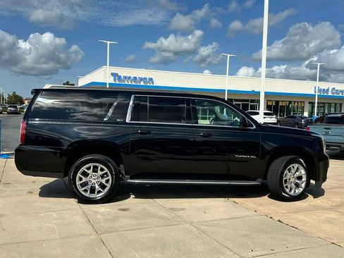 Used 2016 GMC Yukon XL SLT image 5