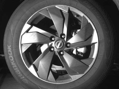 Used 2025 Nissan Rogue SV AWD/4WD image 13