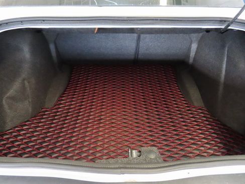 Used 2019 Dodge Challenger SXT w/ Blacktop Package image 28