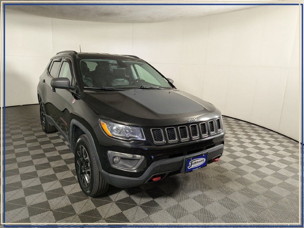 Used 2020 Jeep Compass Trailhawk w/ Leather Interior Group AWD/4WD image 5