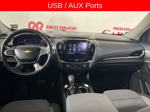 Used 2021 Chevrolet Traverse LT FWD image 13