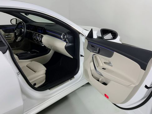 Used 2025 Mercedes-Benz CLA 250 4MATIC image 38