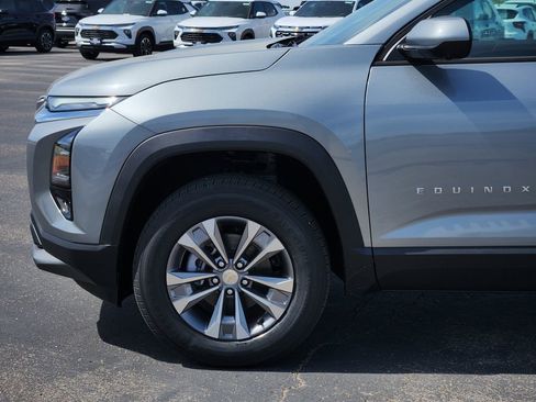 New 2026 Chevrolet Equinox LT w/ Safety and Technology Package FWD image 6