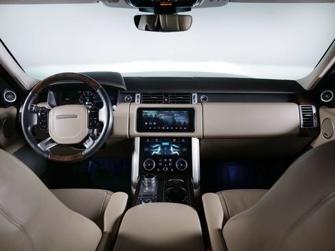 Used 2020 Land Rover Range Rover HSE AWD/4WD image 4