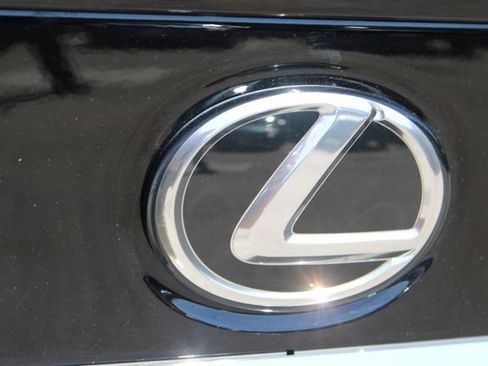 Used 2024 Lexus ES 300h w/ Premium Package FWD image 7