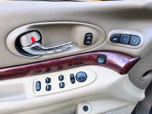 Used 2004 Buick Le Sabre Limited image 11
