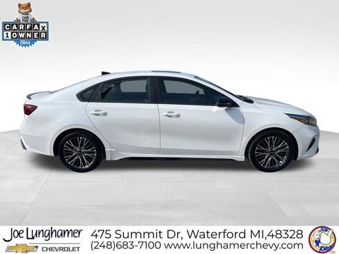 Used 2023 Kia Forte GT-Line w/ GT-Line Premium Package image 2