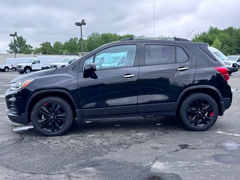 Used 2018 Chevrolet Trax LT w/ Redline Edition AWD/4WD image 5