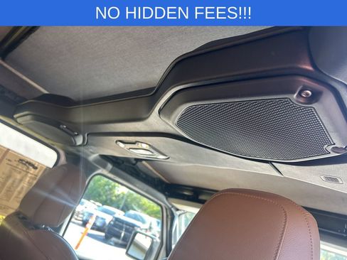 Used 2020 Jeep Wrangler Unlimited Sahara AWD/4WD image 15