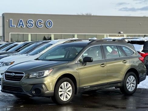 Used 2019 Subaru Outback 2.5i image 1