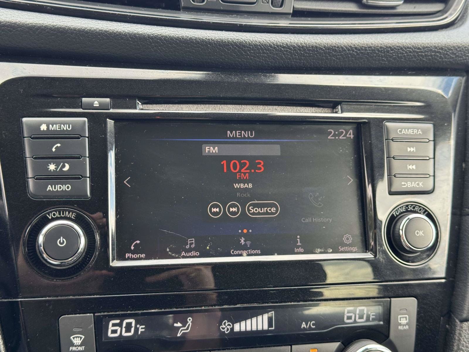 Used 2019 Nissan Rogue SV AWD/4WD image 24