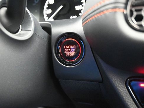 Certified 2025 Honda HR-V Sport image 21