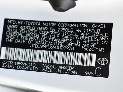 Certified 2021 Toyota Prius LE w/ Carpet Mat Package (TMS) image 33