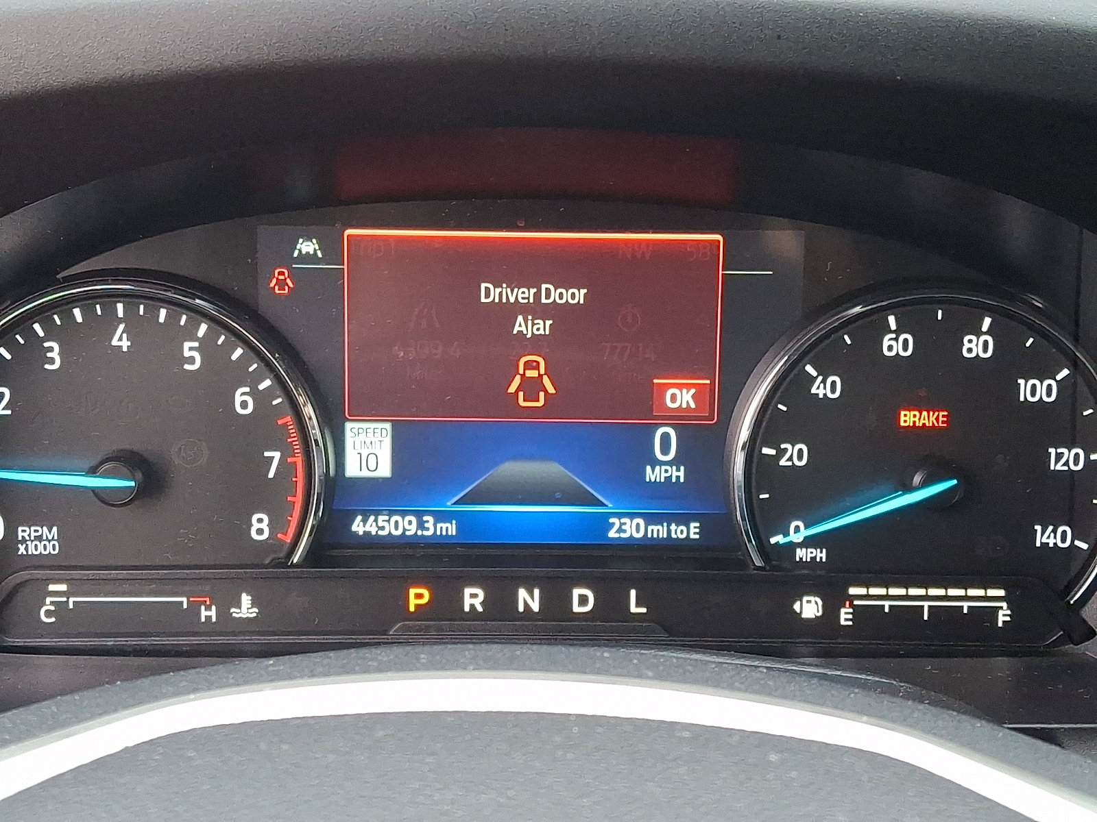 Certified 2022 Ford Explorer XLT w/ Equipment Group 202A AWD/4WD image 23