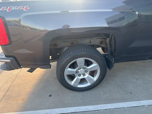 Used 2015 Chevrolet Silverado 1500 LT w/ LT Convenience Package AWD/4WD image 10