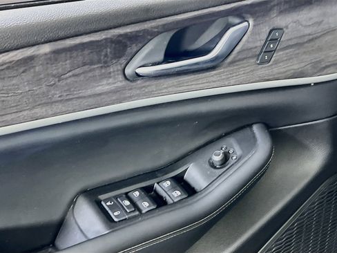Used 2023 Jeep Grand Cherokee Limited AWD/4WD image 18