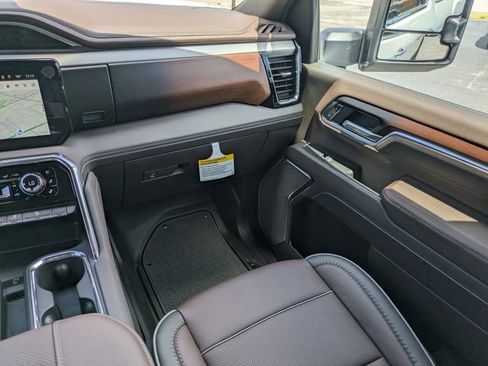 New 2026 GMC Sierra 2500 Denali w/ Denali Reserve Package AWD/4WD image 18