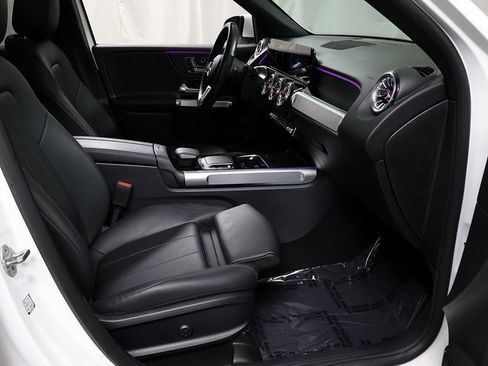 Certified 2023 Mercedes-Benz GLB 250 4MATIC image 33