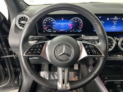 Certified 2025 Mercedes-Benz GLA 250 4MATIC image 26