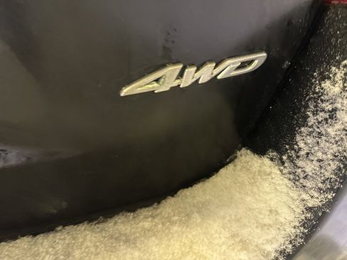 Used 2010 Toyota Highlander Limited image 20