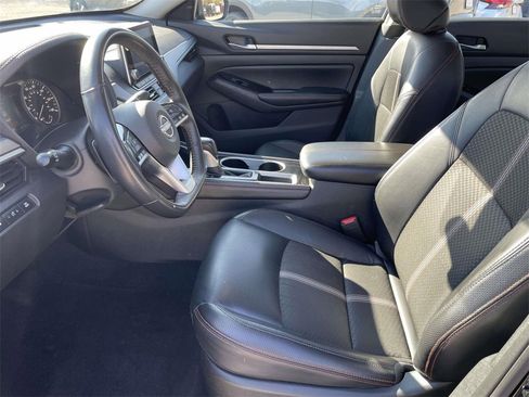 Used 2024 Nissan Altima 2.5 SR image 15