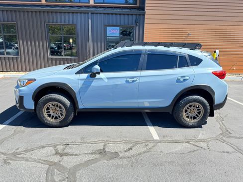 Used 2020 Subaru Crosstrek 2.0i Premium AWD/4WD image 2